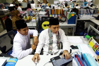 PNS Jakarta kenakan baju muslim