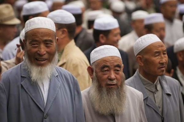 kebijakan pemerintah china larang muslim uighur puasa