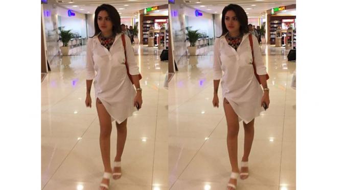 Lagi-lagi Nikita Mirzani Tampil Seksi Dengan Santai di Tempat Umum