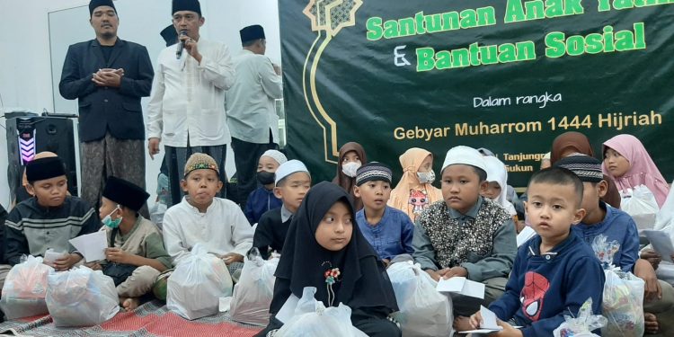Peringati 10 Muharram, Ashonar Gandeng CV Yada Wasista Wijaya, Santuni Anak Yatim