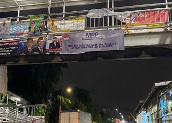 Masyarakat Ramah Pemilu Mengajak Seluruh Warga Sukseskan Pemilu 2024 Dengan Pasang Spanduk