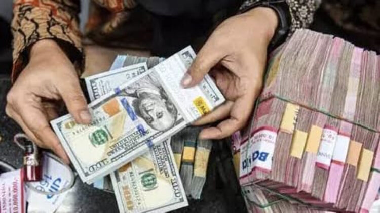 Rupiah Melemah ke Rp16.872 per Dolar AS, Tertekan Sentimen Global