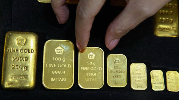 Harga Emas Turun, Dibanderol Rp3,122 Juta per Gram