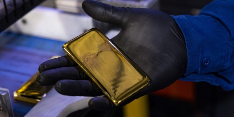 Harga Emas Sudah Drop 12% Usai Perang AS-Iran Pecah