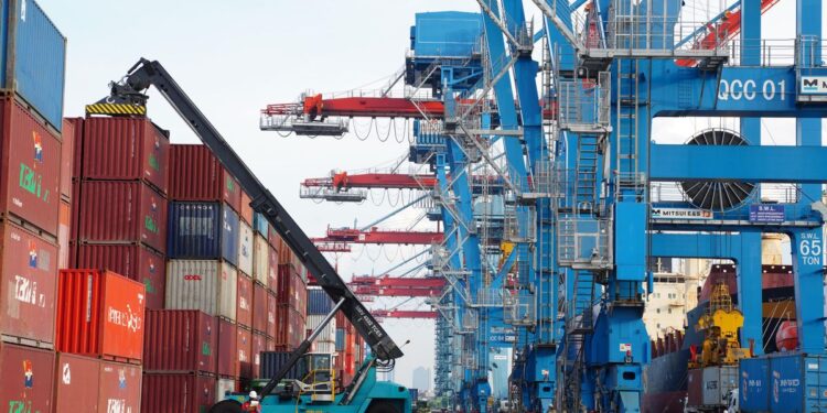 Menakar Langkah Achmad Muchtasyar di Tengah ‘Sengatan’ Moody’s dan Kritik BPK terhadap Pelindo