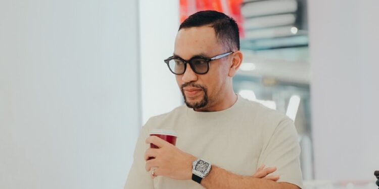 Kronologi Ahmad Sahroni Diperas Rp300 Juta oleh Pegawai KPK Palsu