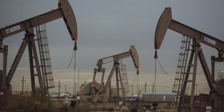 Diplomasi AS-Iran Buntu, Harga Minyak Naik 5 Hari Beruntun