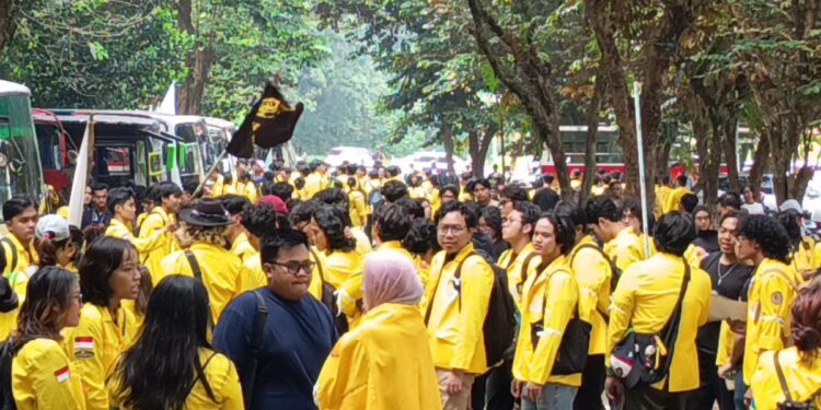 Mahasiswa UI Gelar Aksi di MK: Jangan Korbankan Pendidikan demi MBG