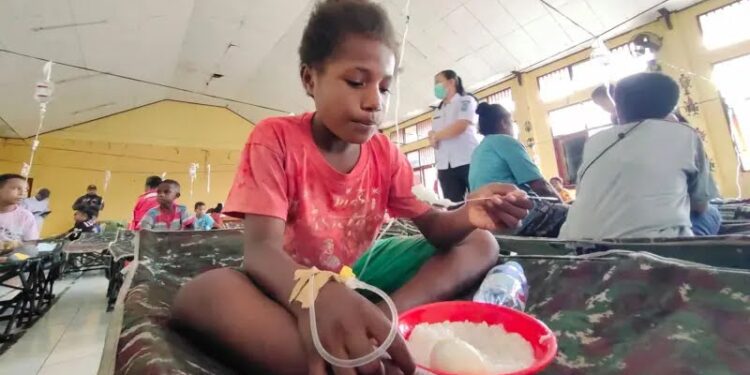 Ratusan Siswa di Jayapura Diduga Keracunan MBG