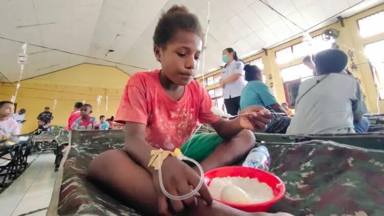 Ratusan Siswa di Jayapura Diduga Keracunan MBG
