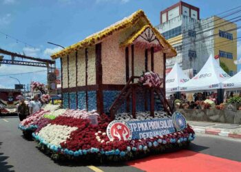 13 Negara dan Ribuan Wisatawan Meriahkan Festival Bunga Tomohon 2026