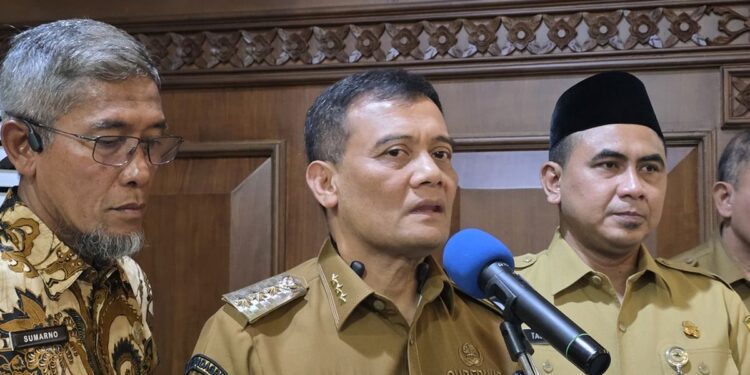 Peringatan Keras Gubernur Jateng: “Garis Merah” untuk BUMD yang Merugi Terus