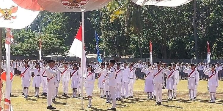 Momen Haru di Tengah Guncangan: Upacara 17 Agustus di Kota Komba Terus Berlangsung Meski Gempa Susulan