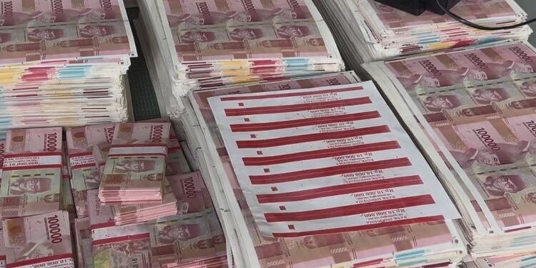 Polisi Bongkar Pabrik Uang Palsu Rp36 Miliar di Tangsel, 4 Orang Ditangkap