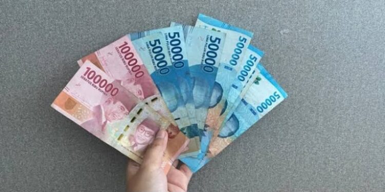 Rupiah Menguat di Hari Kemerdekaan, Tembus Rp17.793 per Dolar AS