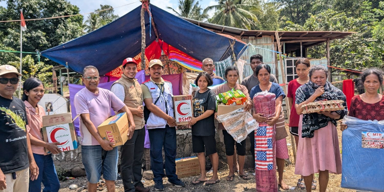 BSMI Masuk Kampung Terpencil Ende, Salurkan Bantuan ke Korban Gempa yang Terisolir
