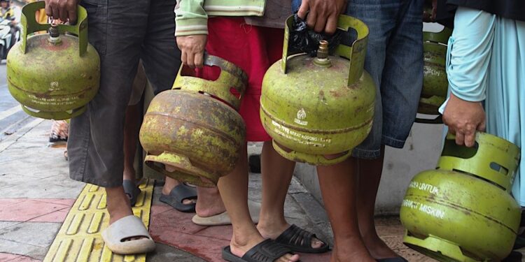 CNG 3 Kg & Kompor Listrik: Dua “Penolong” Subsidi Energi yang Masih Terbatas