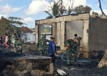 Kronololgi Api dari Kabel, Ratusan Rumah Adat Sade Ludes