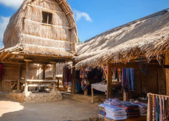 Upaya Pemulihan Kampung Adat Sade Usai Dilalap Jago Merah, Pemda Siapkan Lahan Relokasi