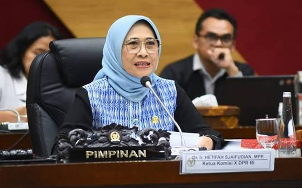 RUU Sisdiknas: Gaji Pokok Guru Swasta Diatur, Tunjangan Guru ASN dan Non-ASN Dialokasikan APBN