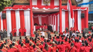 Megawati Pimpin Upacara HUT ke-81 RI di Sekolah Partai PDIP, Doakan Korban Gempa NTT