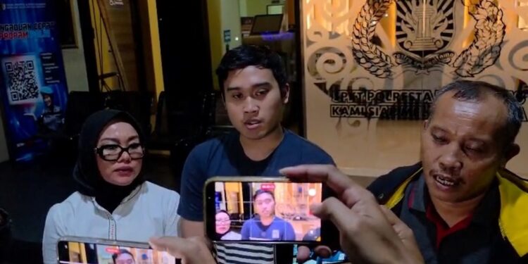 Keluarga Resmi Laporkan Kematian Sutrimo ke Polisi, Minta Ekshumasi