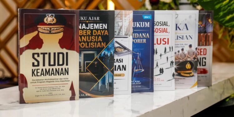 48 Buku Jadi Bekal Pengembangan Ilmu dan Praktik Kepolisian
